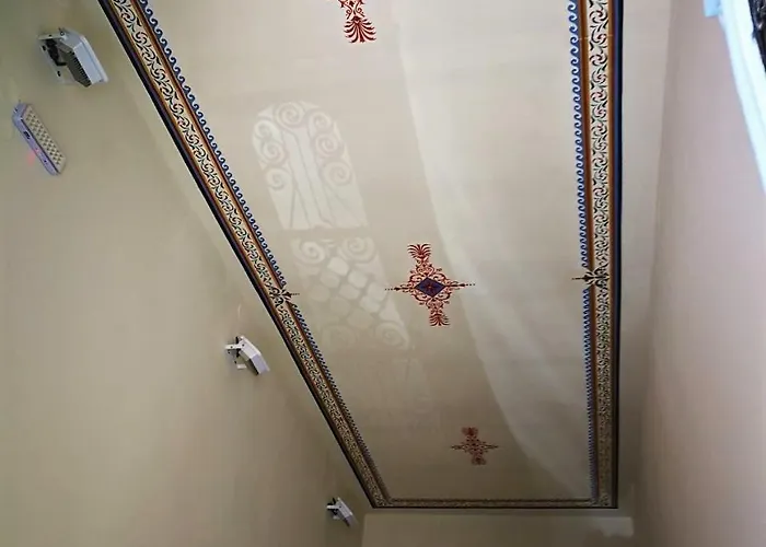 Готель Apollon 3*