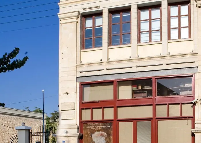 Готель Apollon