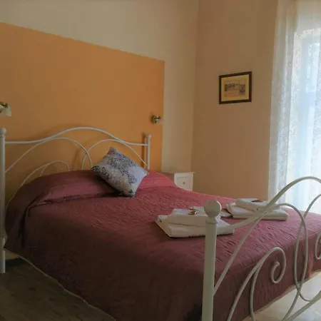 Apollon Hotell Chania (Crete)